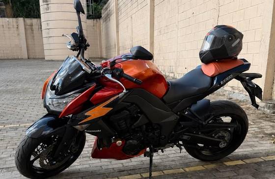 KAWASAKI Z1000 KAWASAKI Z1000